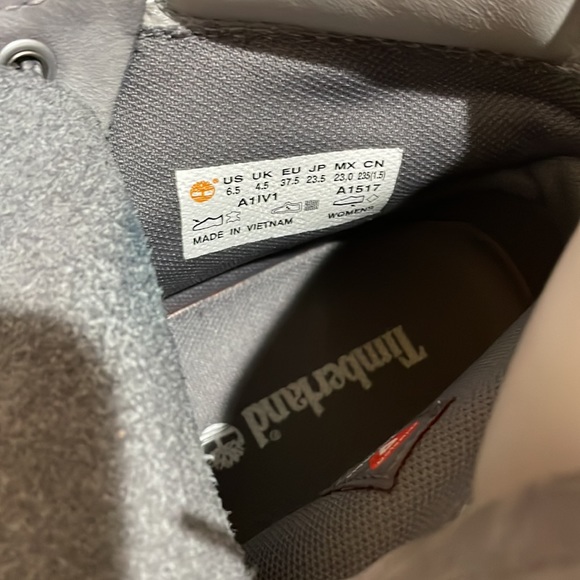 Timberlands - Picture 4 of 6